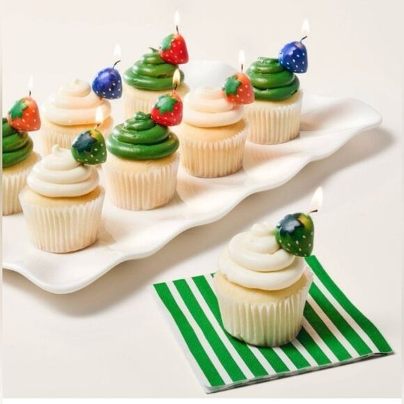 Kate Spade New York x Target 8pk Strawberries Celebration Candles NWT - Picture 3 of 8